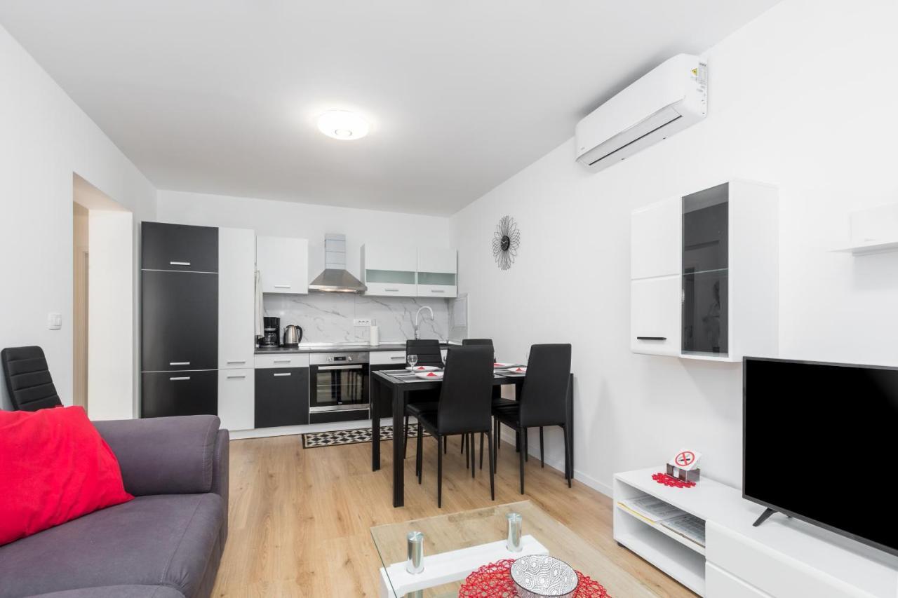 Apartman Porec Center Sea Exterior photo
